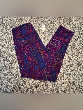 Vibrant Key Print Leggings - Multicolor on Purple Guitar Print